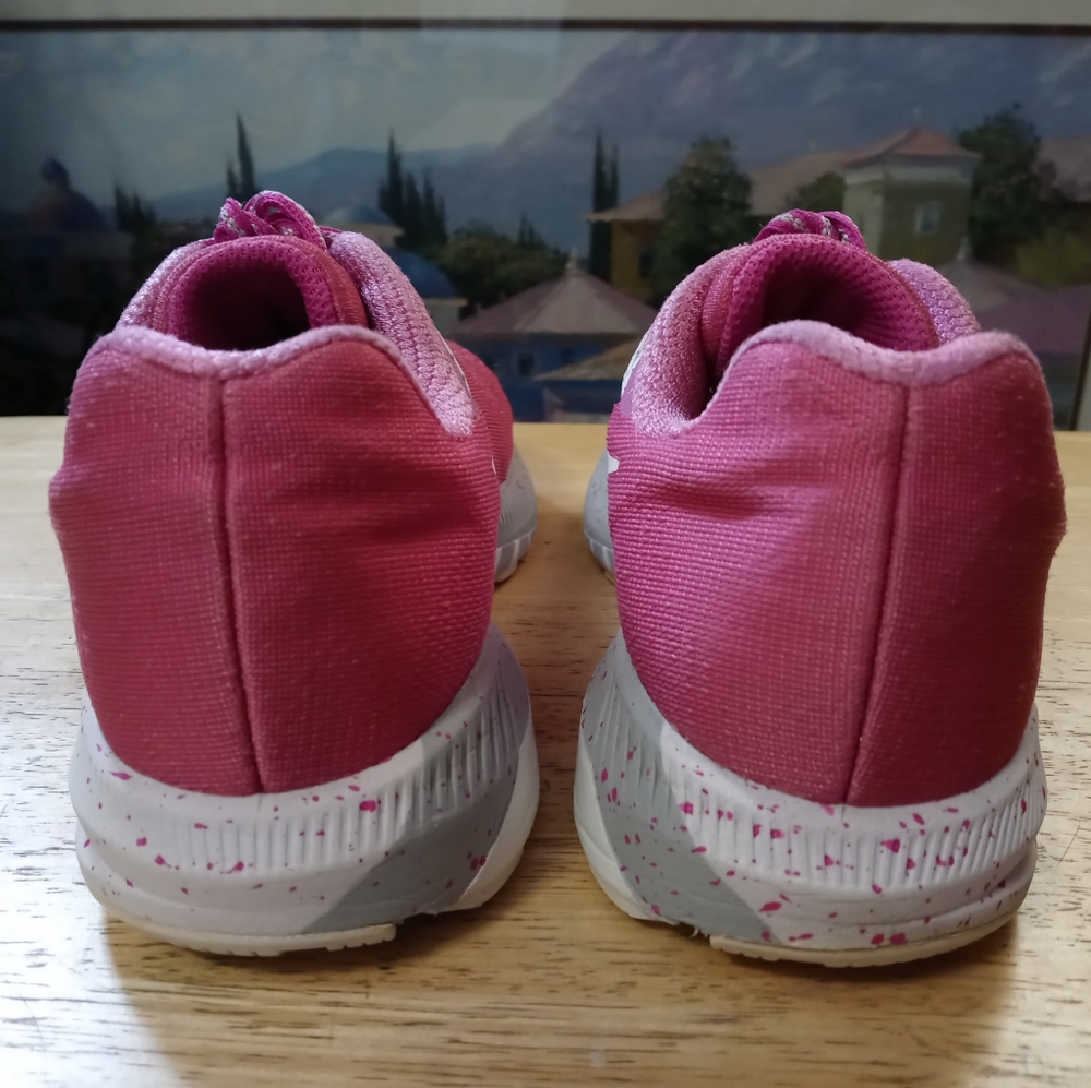 👟👟NIKE AIR PINK ZOOM STRUCTURE🛍👡GET YOUR PINK COLORS ON.👚🩱 - Picture 4 of 16